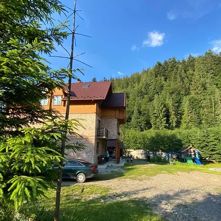 під магурою Guest house 3*