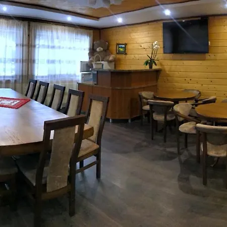 під магурою